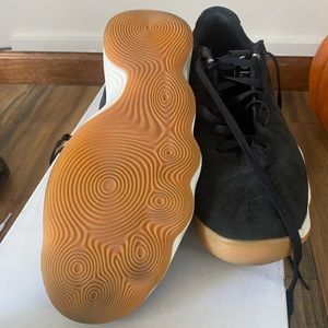 Men’s Nike Tennies